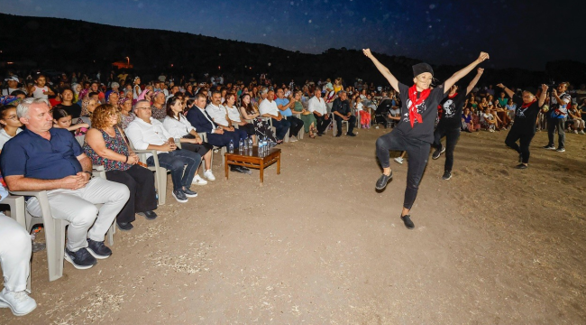 Dikili'deki Deliktaş festivali bu yıl 3'üncü kez düzenlendi
