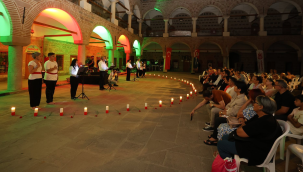 Geceye katılanlar ortak acıyı paylaştı