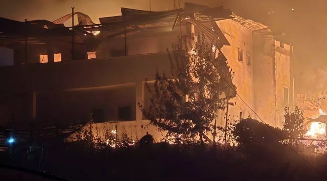 Karabük'te orman yangını: 40 ev yandı,10 köy tahliye edildi