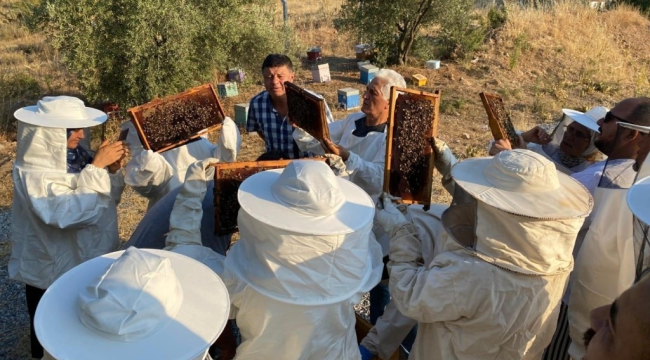  Kursiyerler,arıcılıkla ilgili bilgilerini sahada uyguladı