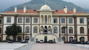 Manisa Valiliği: Akhisar ve Turgutlu yangını kontrol altına alındı