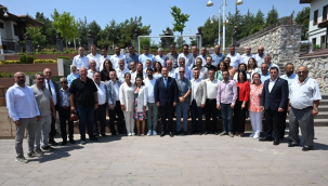 Muhtarlatla toplantıya katılan başkan Dutlulu'hizmet bekleyen Manisa halkı var'