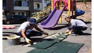 Oyun parklarında darbelere karşı koruyucu kauçuk zemin kaplama
