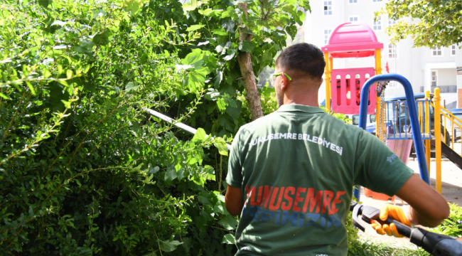 Parklarda bakım onarım çalışmaları sürüyor
