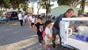 Şehzadeler belediyesi çocuklar için dodurma ve oyun günü düzenledi