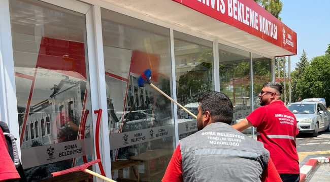 Soma'da kapalı yolcu durakları temizlendi