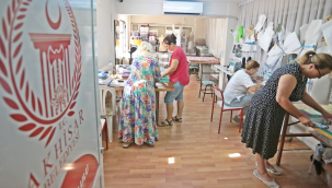 Uğur Mumcu kültür merkezi 30 branşta 2 bin kursiyere hizmet veriyor