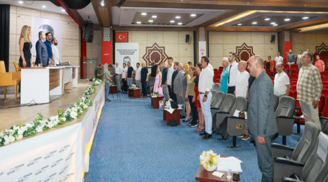 Yunusemre meclisi 33 maddeyi iki oturumda görüştü