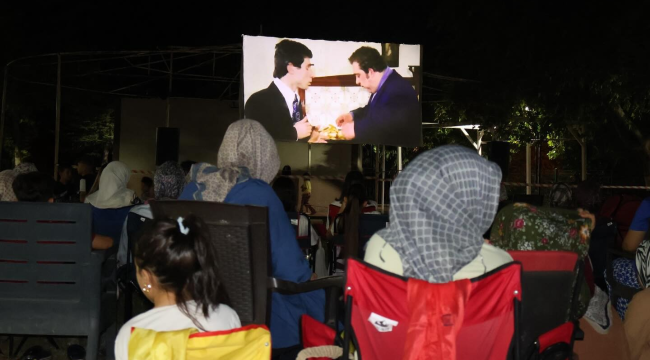 Ahmetli'de kadınlar açık hava sinemasında bir araya geldi