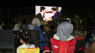 Ahmetli'de kadınlar açık hava sinemasında bir araya geldi