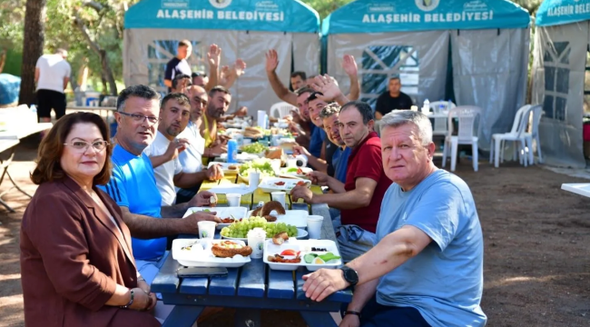 Alaşehir belediyesinden çalışanlarına ücretsiz tatil