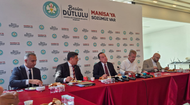 Başkan Dutlulu'dan müjde:1000 üniversiteliye burs ,15 bin öğrenciye kırtasiye yardımı 