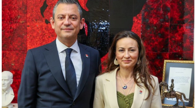 Başkan İlksen Ferdi başkanın adına vakıf kurulacağını açıkladı