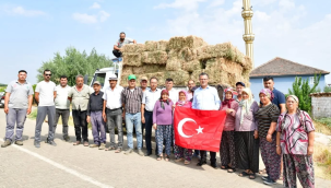 Başkan Öküzcüoğlu güne hayvan üreticilerine ücresiz yonca dağıtımıyla başladı