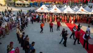 Büyükler Türkiye halk oyunları şampiyonası Afyon'da başladı! 