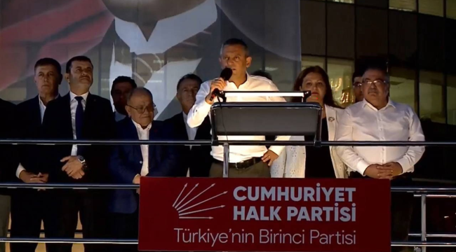 CHP'nin gövde gösterisinde yüzbinler''Özlem istifa sesleriyle inletti''