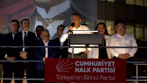 CHP'nin gövde gösterisinde yüzbinler''Özlem istifa sesleriyle inletti''