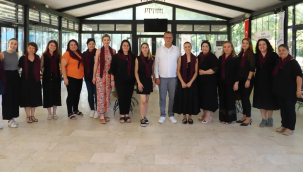 Kadının insan hakları eğitim programı sertifika törenine başkan Öküzcüoğlu'da katıldı 