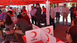 Kan bağışı yapanlara ödülleri verildi