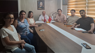 Kırtasiyeci esnafı başkan Akyüz'e yaşadıkları sıkıntıları anlattılar