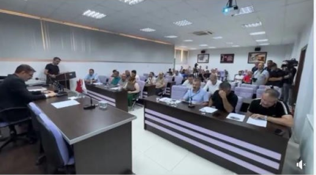 Kula belediye meclisinde 'pomza ocağı' tartışması