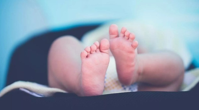 Kuşadasında bir çocuk doktoru bebek satın aldı: Bebek hastanelik olunca ortaya çıktı