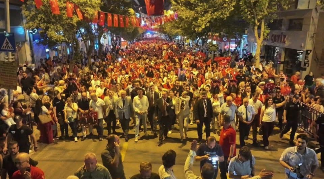 Manisa'da fener alayı muhteşem katılımla yapıldı