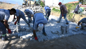 Mersinli mahallesi yıllar sonra çamur ve tozdan kurtuldu