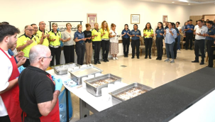 Müdür Aktaş aşure hayrına katıldı