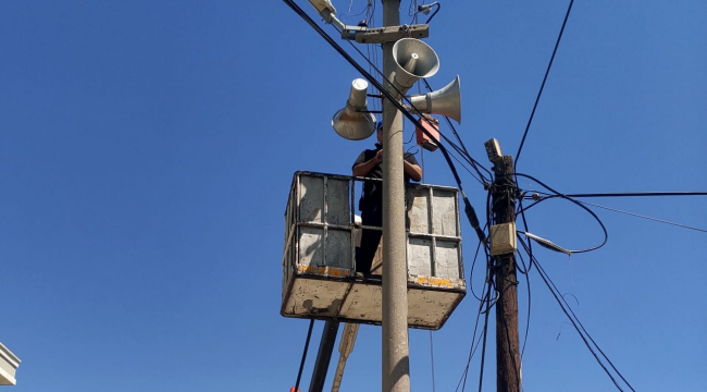 Saruhanlı'da hoparlörlerin bakım, onarım ve tamiratları yapılıyor