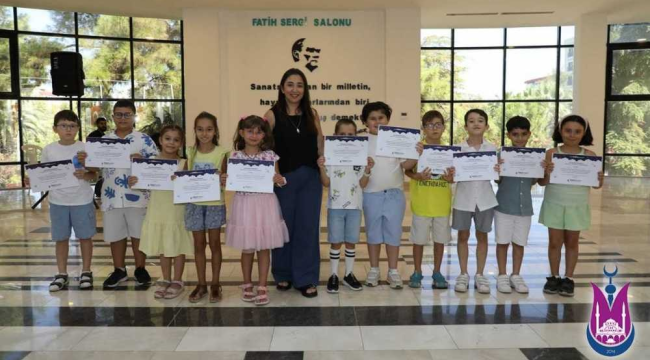 Öğrenciler sertifikalarını aldı yaz kursları kapandı