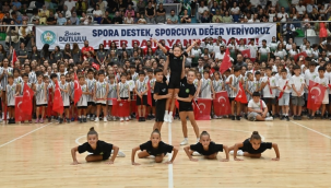 Yaz spor okulları düzenlenen sertifika töreniyle kapandı