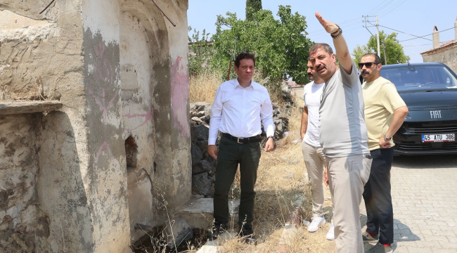 Yunus Emre ve Tabduk Emre türbesi'nde çevre inclemesi