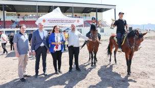 Zafer kupası rahvan at yarışları yapıldı