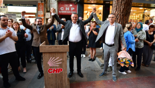 Alaşehir CHP'de devir teslim töreni