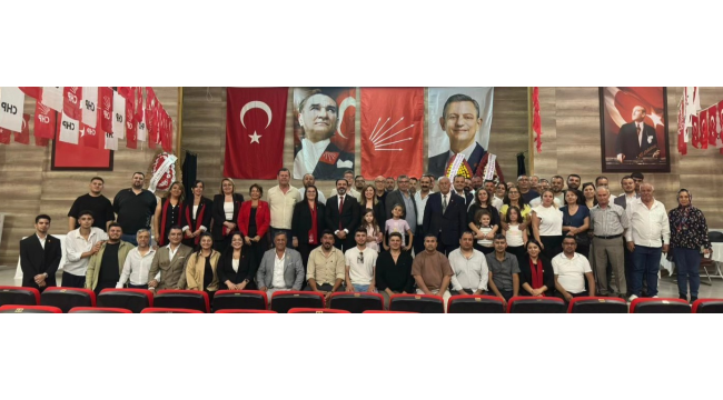 Alaşehir'de Raşit Köşlü CHP ilçe başkanı seçildi