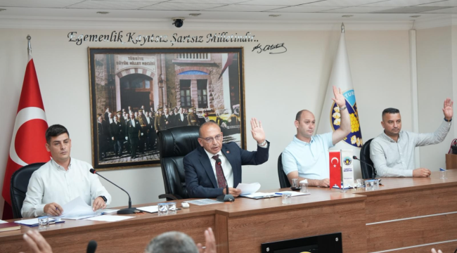 Bakan Akın'dan Özgür Özel'e davet