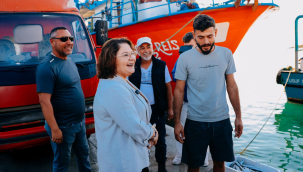 Balıkcılarla buluşan başkan Gençay sorunların çözümü için sözü verdi
