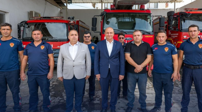 Başkan Aykan itfaiyecileri kutladı