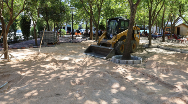 Başkan Balaban Ahmet Kaya parkındaki çalışmaları denetledi