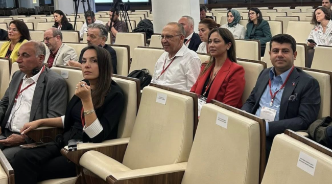 Başkan Çetin yeni yerel emokrasiye doğru çalıştayına katıldı