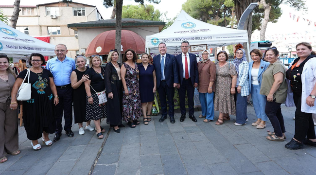 Başkan Dutlulu kadın emeği pazarını ziyaret etti