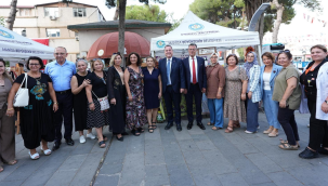 Başkan Dutlulu kadın emeği pazarını ziyaret etti