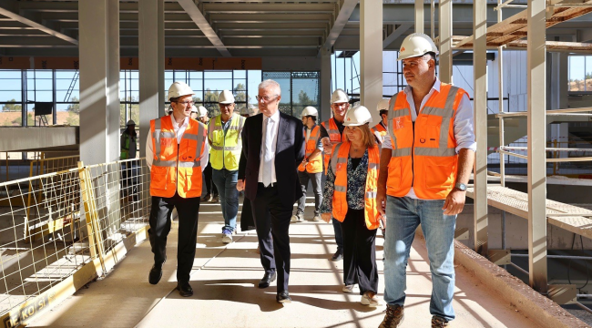 Başkan Özgener, Güzelbahçe kampüsü şantiyesini ziyaret etti