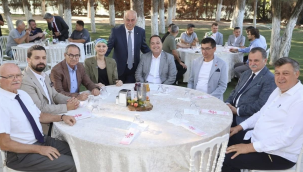 Başkanlar motorlu araçlar tamirciler odası kahvaltısına katıldı