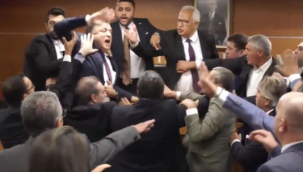 Bayrampaşa'da belediye CHP'de kaldı