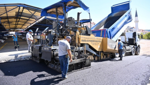 Büyükşehir Gördes'i 2 günde asfaltladı
