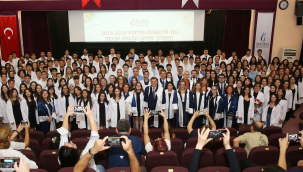 CBÜ'de öğrenciler beyaz önlük giyme heyecanı yaşadı