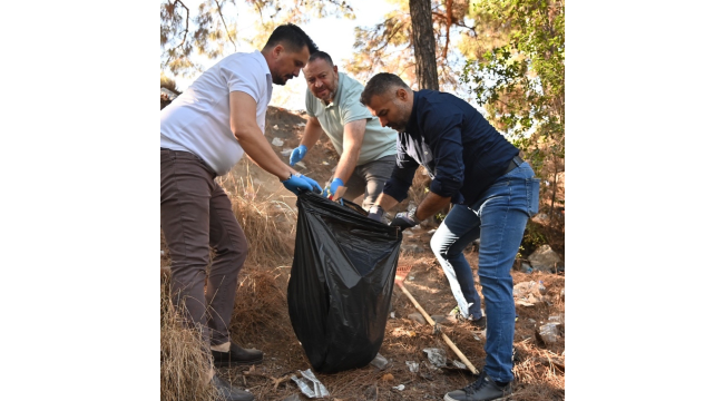  Çevre temizliği etkinliğinde torba-torba çöp toplandı