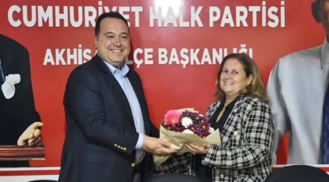 CHP Akhisar ilçe kadın kolları başkanı Emine Güven yaşamını yitirdi